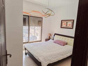 Furnished apartment for rent In Abdoun شقة مفروشة للايجار في عبدون