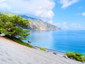 Holiday Home Orientem Villa Beheizter Pool by Interhome