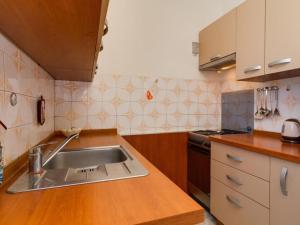Apartment Appartement Sankovic by Interhome