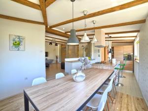 Holiday Home Ferienvilla Villa Nikolina mit privatem Pool by Interhome