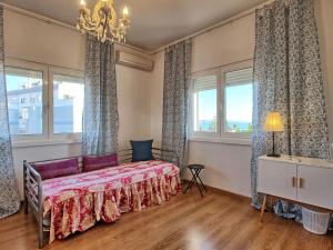 Apartment Wunderschöner Paço DArcos by Interhome