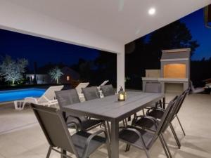 Holiday Home Haus Piljan by Interhome