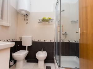 Apartment Strandnahe Ferienwohnung Jure mit großer Terrasse by Interhome