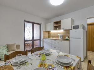 Apartment Wohnung Silva5 mit Wasserblick by Interhome