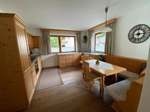 Holiday Home Chalet Mühlbachl in Rohrberg-Rohr by Interhome