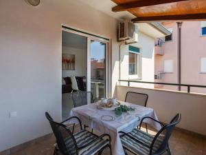 Apartment in Pula und Nah am Strand by Interhome