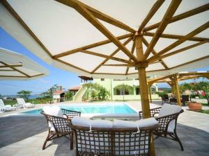 Apartment Wohnung mit Whirlpool by Interhome