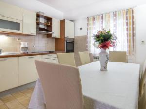 Apartment Carpe Diem by Interhome