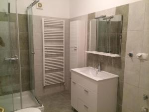 Apartment Erdgeschosswohnung mit Terrasse für sechs Personen by Interhome