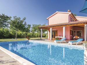 Holiday Home Valmonida mit Pool by Interhome