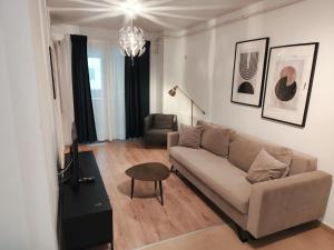 Central Residence Apartment 812 B2