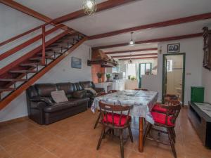 Apartment Wohnung Franko in Veli Losinj by Interhome