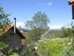 Holiday Home Romantic Stonehouse by Interhome