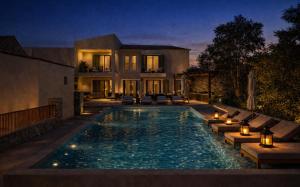 Casa Harmonia - 5 Bedroom Group Villa with Private Pool, Outdoor Cinema & Fire Pit