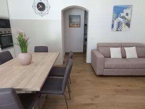 Holiday Home Villa Bianca - Ferienhaus mit privatem Pool by Interhome