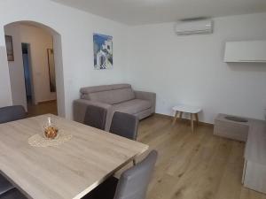 Holiday Home Villa Bianca - Ferienhaus mit privatem Pool by Interhome