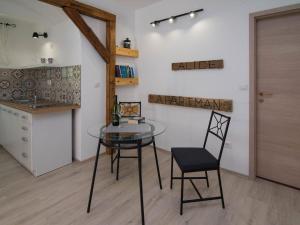 Apartment Schöne Wohnung in Veli Lošinj mit Garten by Interhome