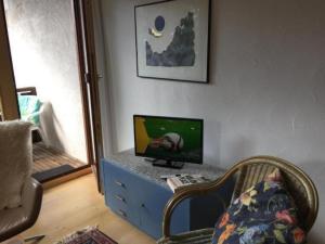 Apartment Chesa Linaira by Interhome