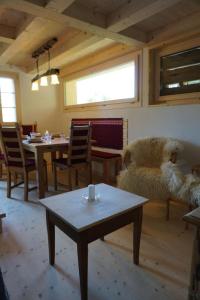 Holiday Home Wollhaus Oberzwirgi by Interhome