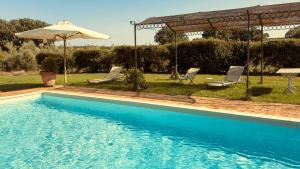 Family Villa On Estate With Farm Near Sutri