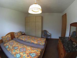 Apartment Alvetern Tschuetta by Interhome