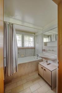 Apartment Hautle by Interhome