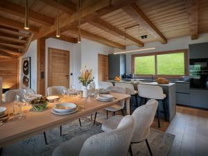 Le 1467 - OVO Network