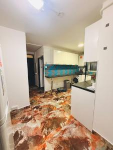 Nice room in Superb Location