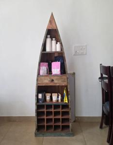 Ima Ganga Hotel - Aesthetic, Quite Mountain View Rooms In Upper Tapovan with netflix, free airport pickup for 7 or more nights booking