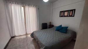 Frente al mar y a la vuelta del parque