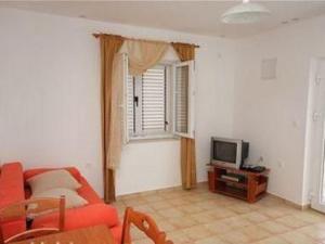 Apartment Kleines Apartment Emil Vanily by Interhome