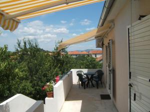 Apartment Kleines Apartment Emil Vanily by Interhome