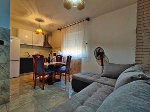 Apartment Amazing View Wohnung atemberaubenden Blick auf das Meer Stadt by Interhome