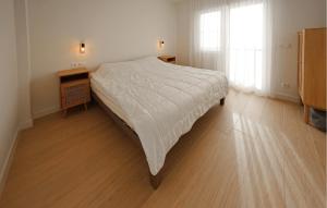 2 Bedroom Amazing Apartment In Oostende