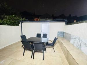 Comfortable Twin En-Suite – Cardiff Centre