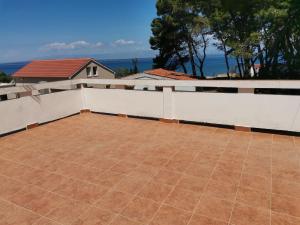 Apartment Appartement Porat in Ugljan mit Garten und Terrasse by Interhome