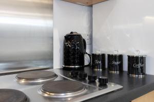 Cityside Apartment Walk to Etihad & Coop Live