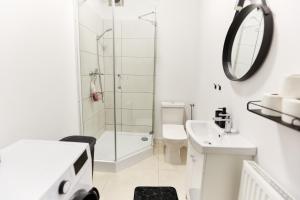 Park & Town Apartment