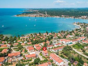 Apartment Strandnahe Ferienwohnung mit großem Garten by Interhome