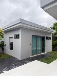 CH Villa Travertine Stone