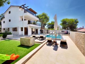 Holiday Home Charmante und luxuriöse Villa La Casa del capitano by Interhome