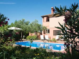 Holiday Home Villa Bastianich mit großem Garten und Pool by Interhome
