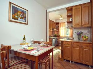 Holiday Home Villa Bastianich mit großem Garten und Pool by Interhome