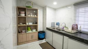 3 Bedrooms Bungalow by Bayu Takir