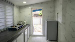 3 Bedrooms Bungalow by Bayu Takir
