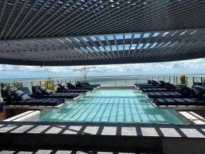 Setai, Aquamaris- pé na areia