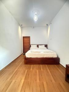 Private Room Near Ubud Monkey Forest and Tegenungan Waterfall Bali