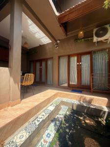 Private Room Near Ubud Monkey Forest and Tegenungan Waterfall Bali