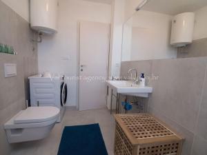 Apartment Schöne Wohnung in Veli Losinj by Interhome