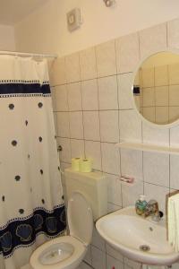 Apartment in Ivan Dolac mit Terrasse by Interhome